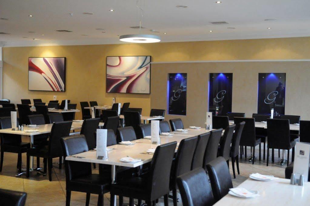 Wattle Grove Motel Perth Esterno foto