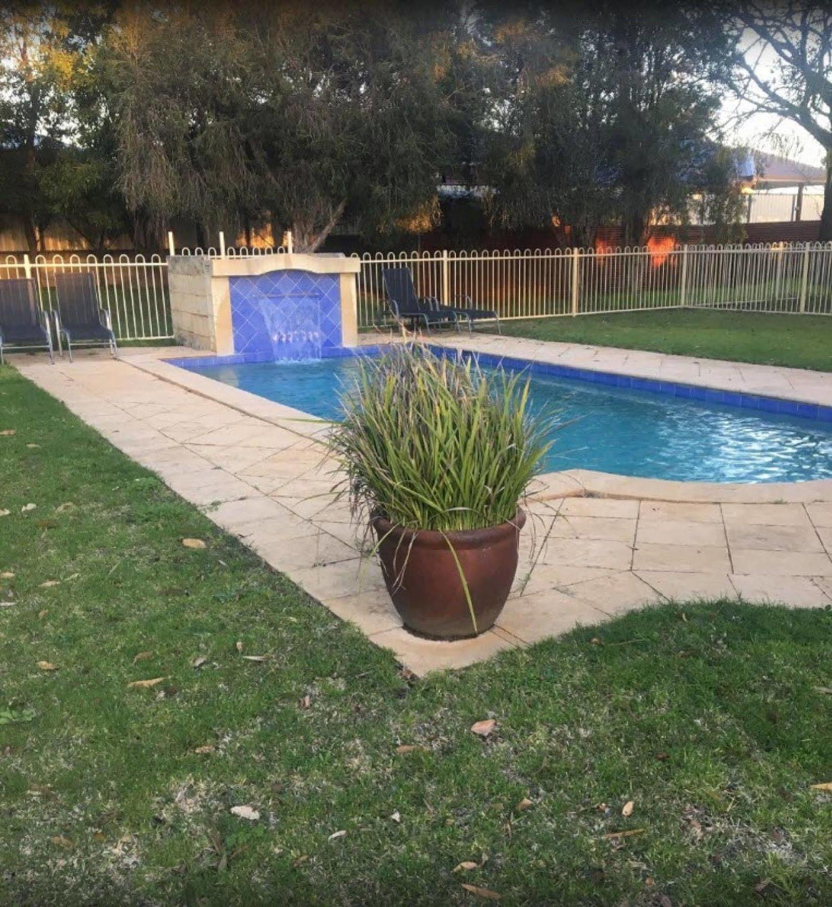 Wattle Grove Motel Perth Esterno foto