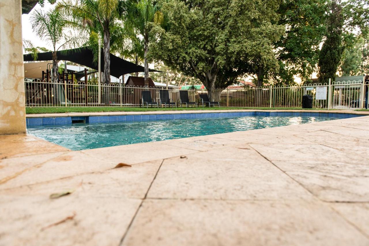 Wattle Grove Motel Perth Esterno foto